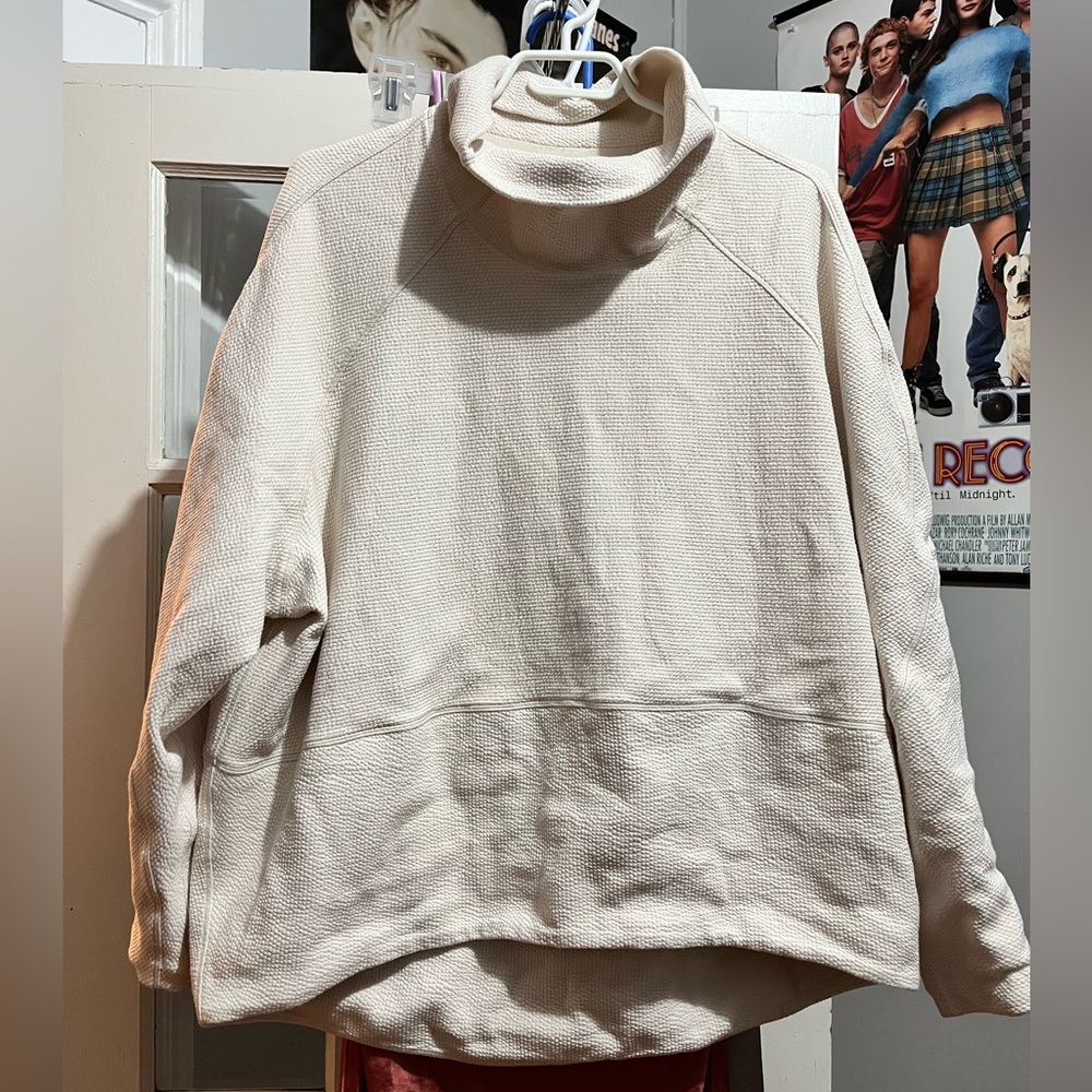 Lululemon pullover